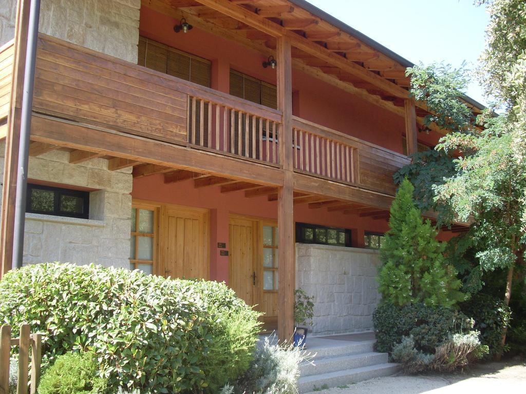 Hotel Sara De Ur La Cabrera Kültér fotó