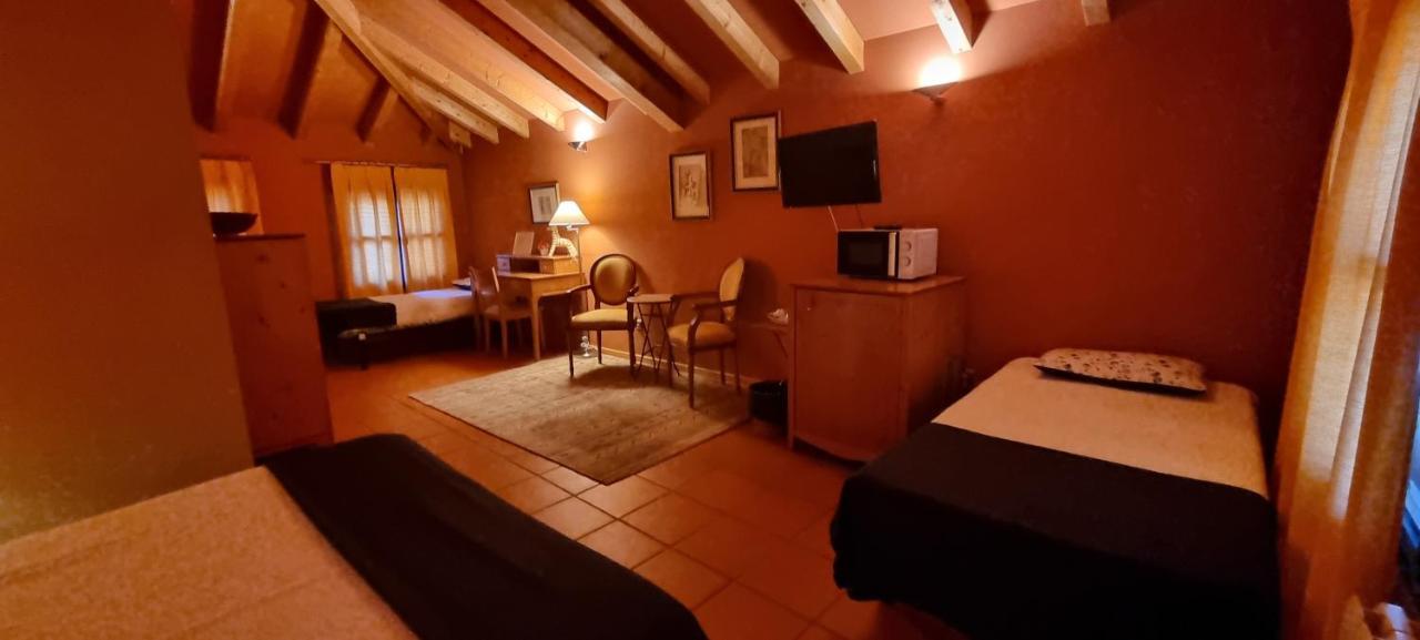 Hotel Sara De Ur La Cabrera Kültér fotó
