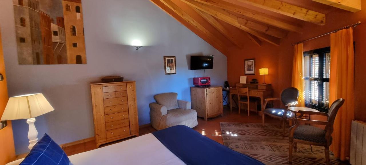 Hotel Sara De Ur La Cabrera Kültér fotó