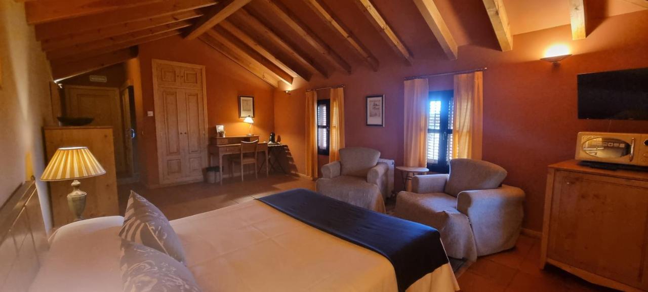 Hotel Sara De Ur La Cabrera Kültér fotó