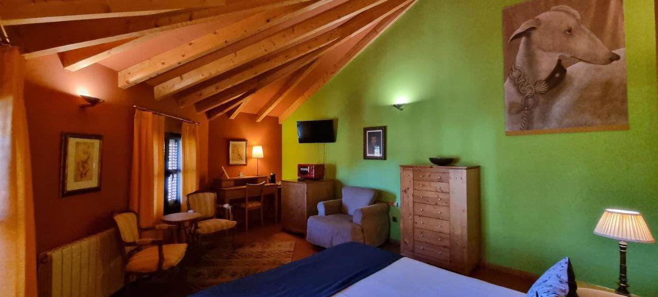 Hotel Sara De Ur La Cabrera Kültér fotó