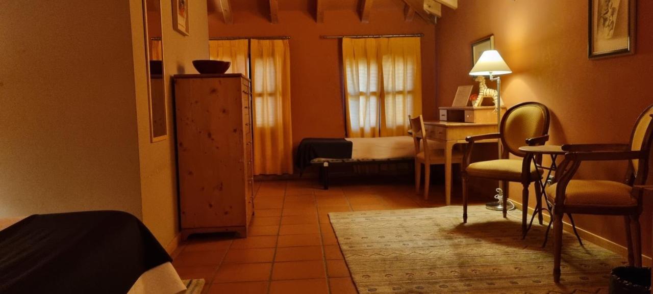 Hotel Sara De Ur La Cabrera Kültér fotó