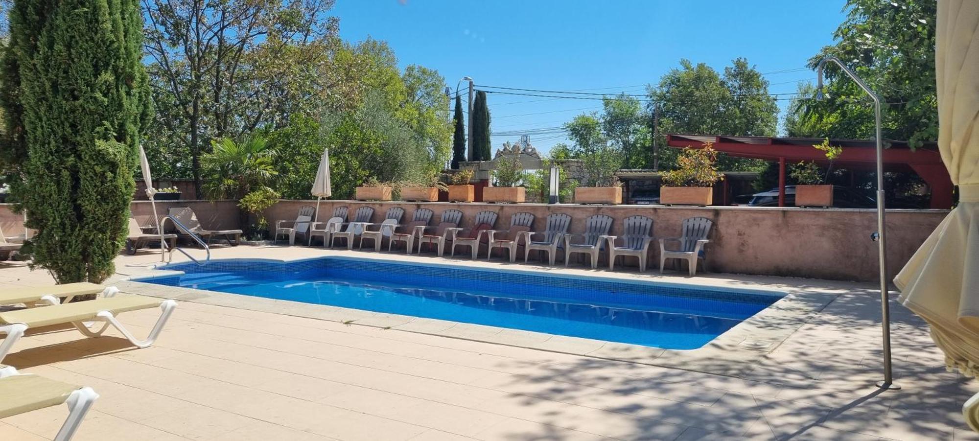 Hotel Sara De Ur La Cabrera Kültér fotó