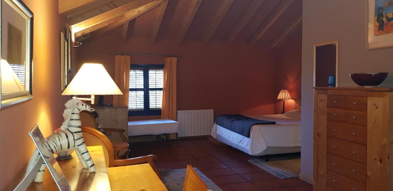 Hotel Sara De Ur La Cabrera Kültér fotó