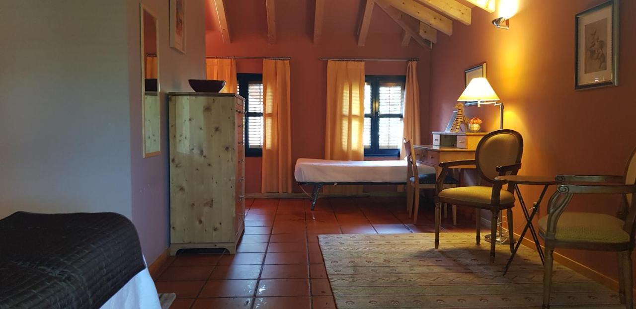 Hotel Sara De Ur La Cabrera Kültér fotó