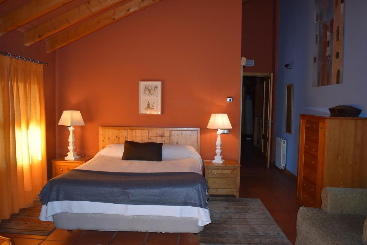 Hotel Sara De Ur La Cabrera Kültér fotó